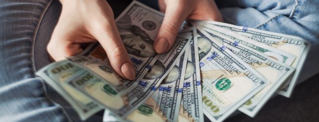 Why You Should Use Affiliate Programs to Monetize Your Blog